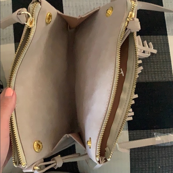 Old Navy Beige Cross Body WITH Tassels/ NEW - Picture 3 of 4